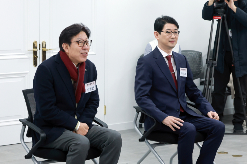 2026 부산시장 후보 토론: 박형준 vs 주진우, 노인 복지 공약 비교!