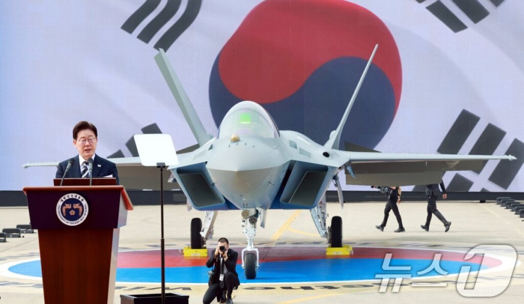 &nbsp;   KF-21 first production aircraft rollout ceremony / Source: News1