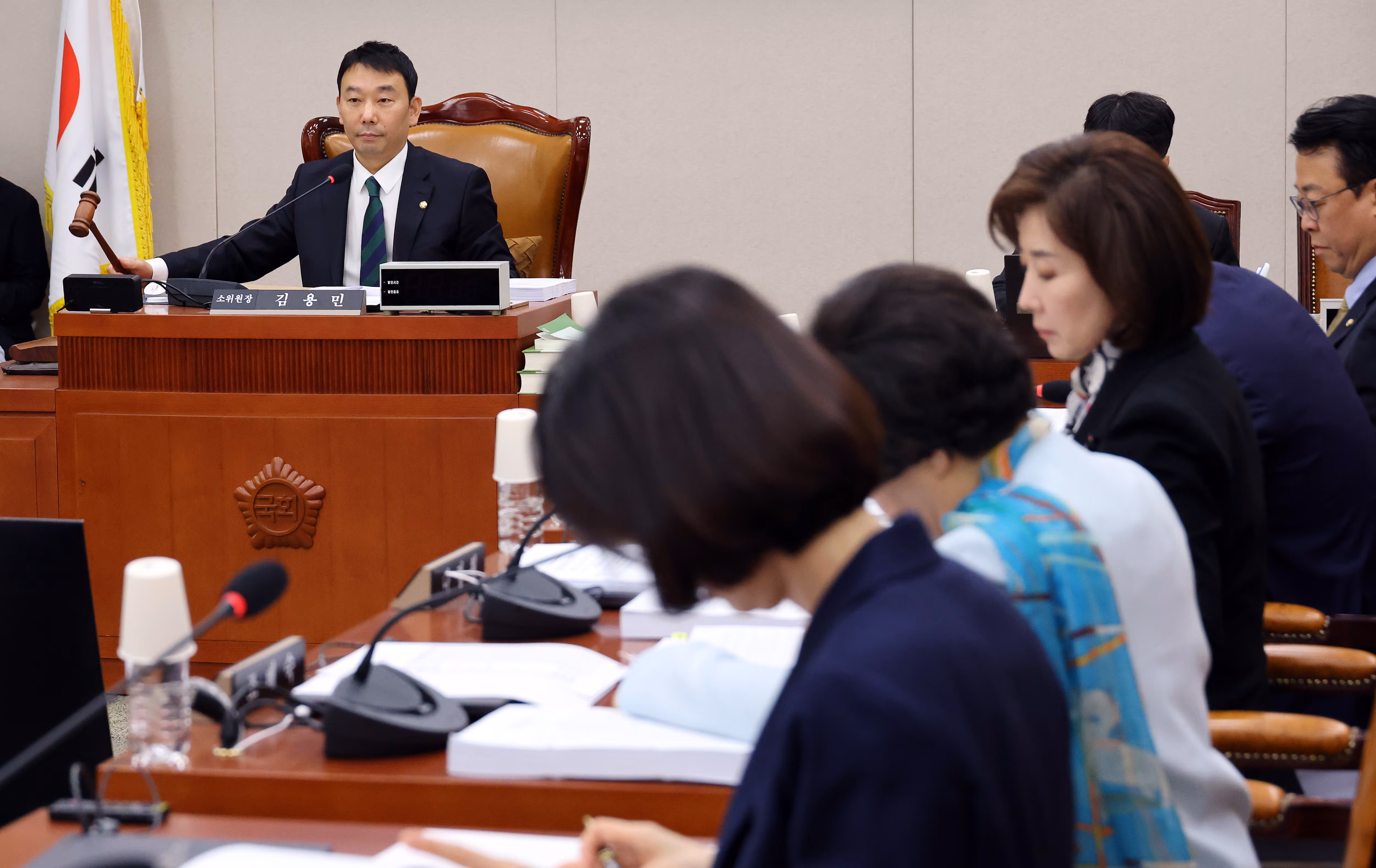 김용민 소위원장이 20일 국회에서 열린 법제사법위원회 법안심사1소위원회에서 안건을 상정하고 있다./연합뉴스