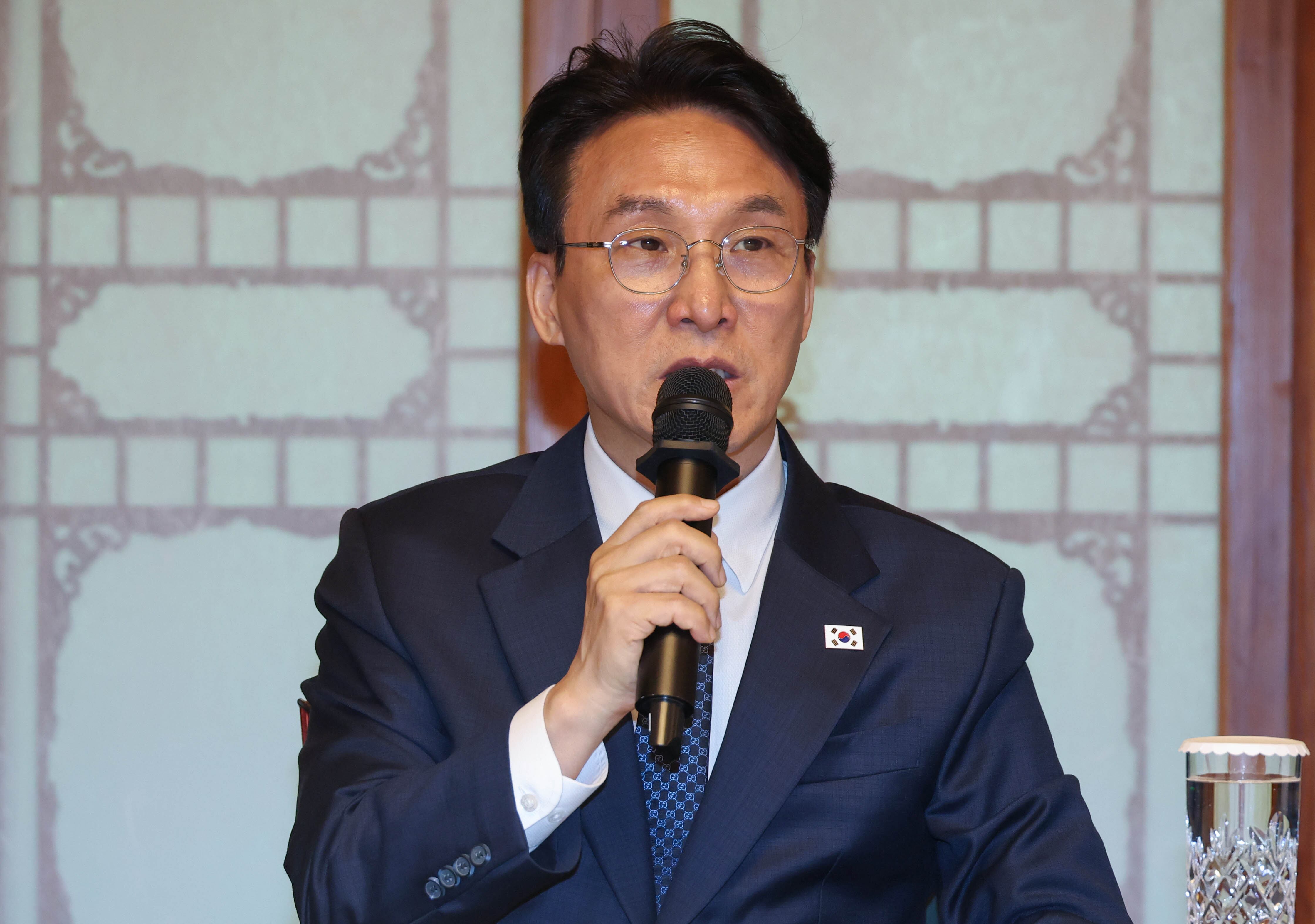 김민석 국무총리가 22일 서울 종로구 국무총리 공관에서 열린 제8차 고위당정협의회에서 모두 발언을 하고 있다. /뉴스1
