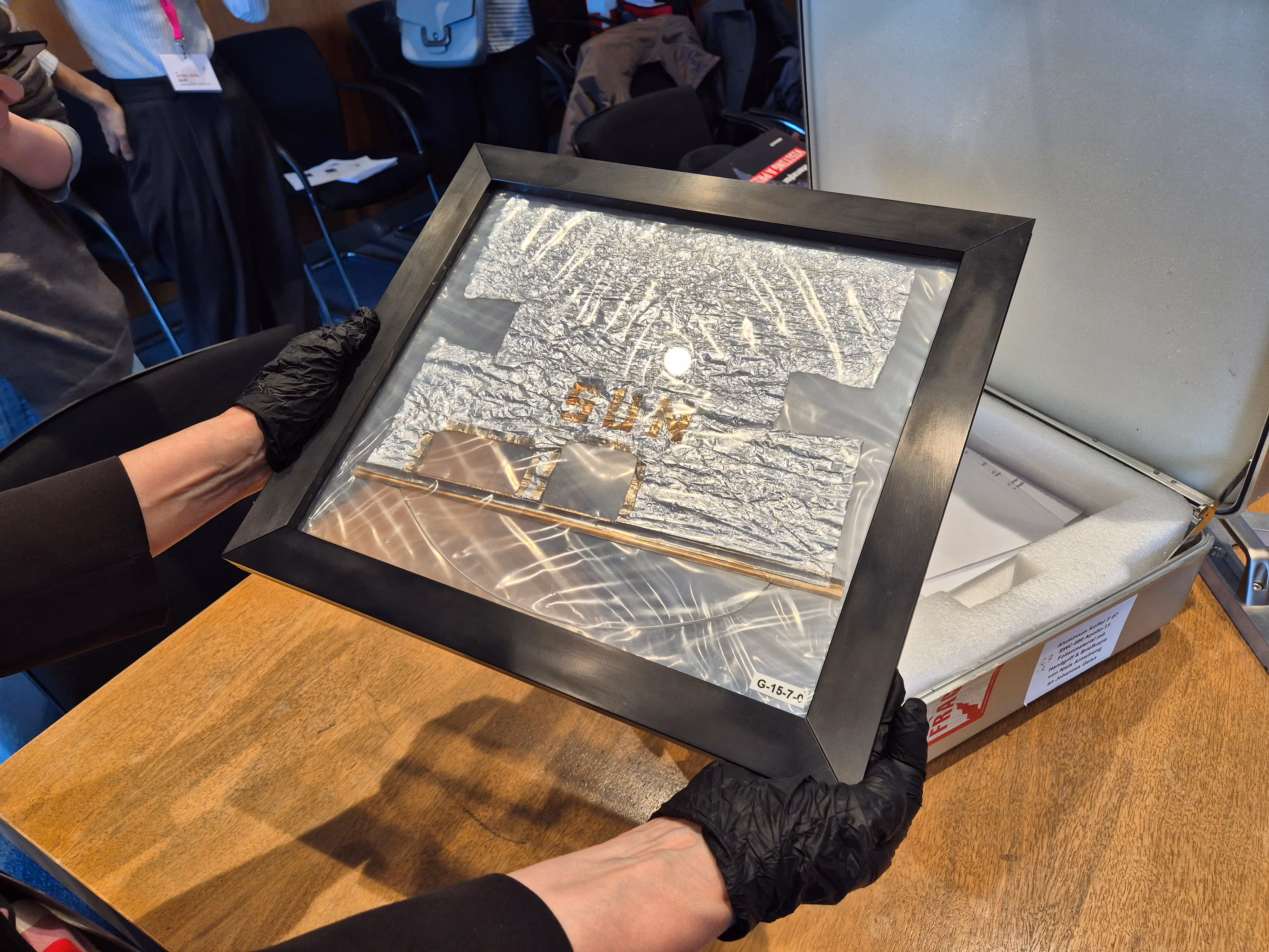 지난 1969년 아폴로 11호 임무 당시 달 표면에 꽂혔던 스위스 태양풍 측정기의 일부분 / 김송이 기자