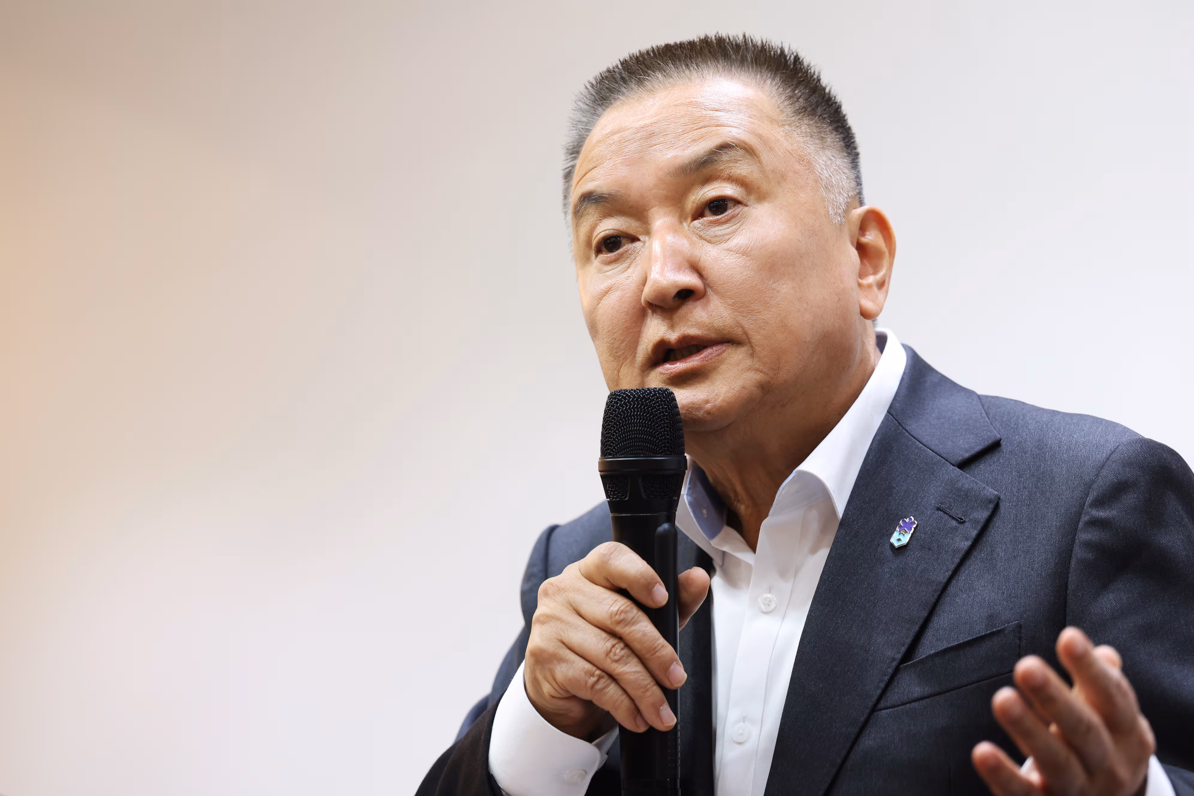 김영환 충북지사가 지난 1일 도청 브리핑룸에서 공천 배제 효력정지 가처분 인용과 관련한 입장을 밝히고 있다./충북도 제공