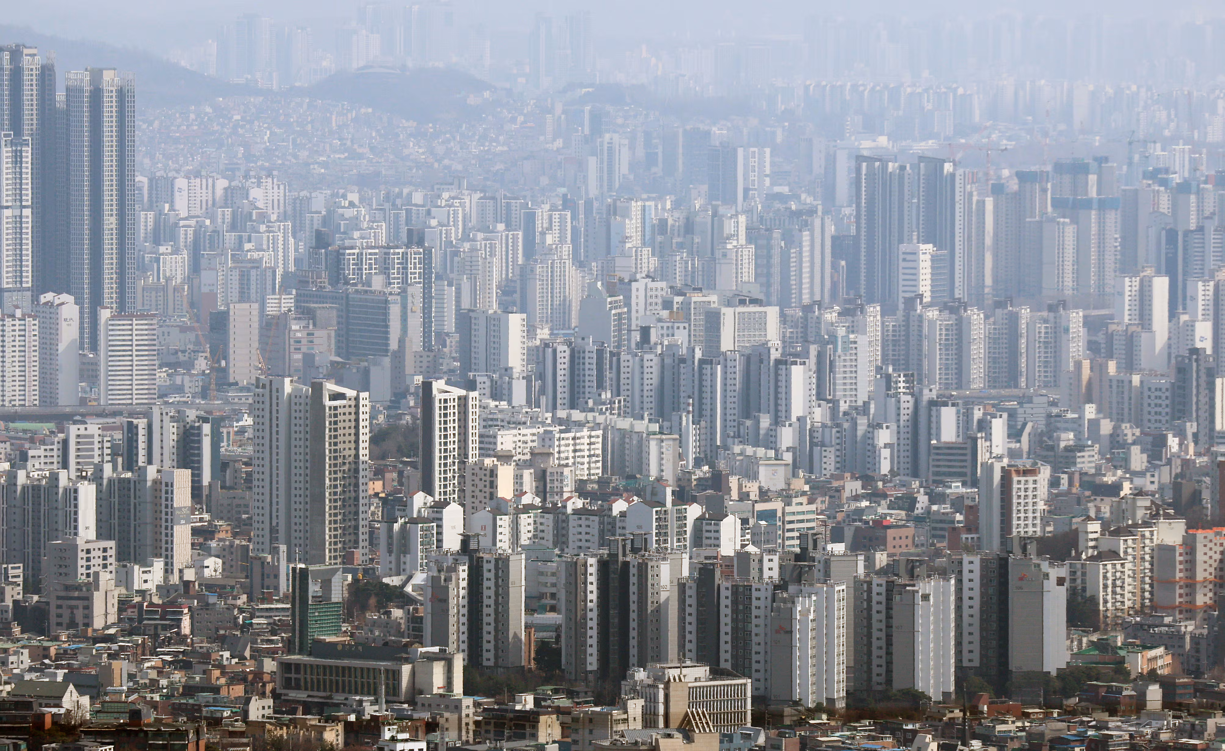 지난 3월 23일 서울 강북 아파트 단지 모습. /뉴스1