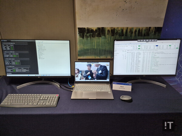 현장에 시연이 마련된 ‘D스테이션 Xtack’ / 권용만 기자