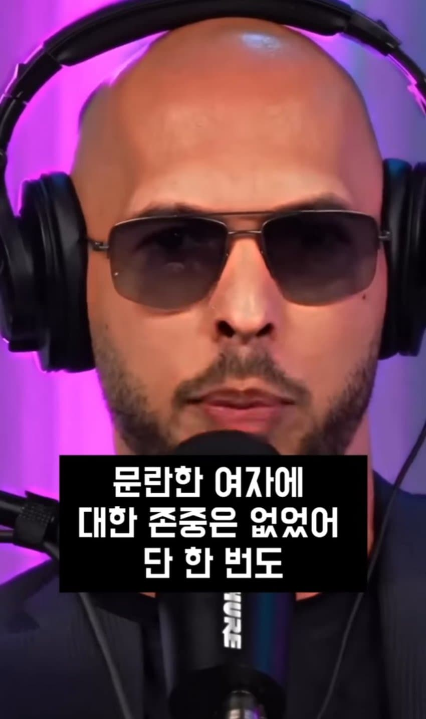 24b0d121e09c28a8699fe8b115ef046a7b6ee9ca3c