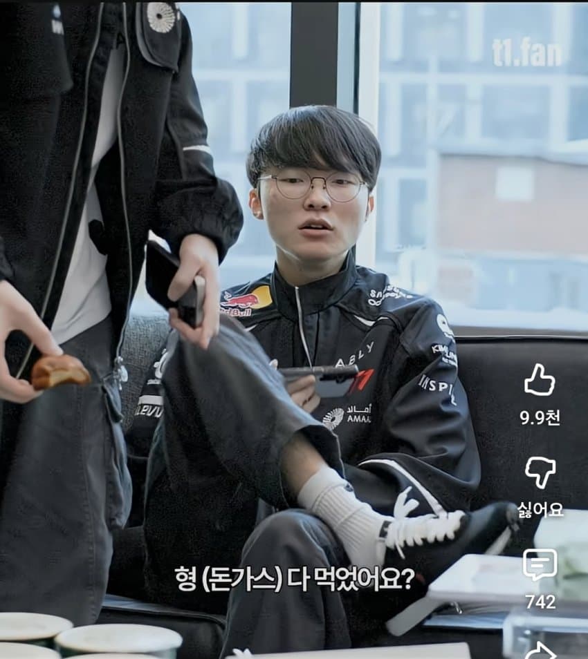 1ebec223e0dc2bae61abe9e74683726d30d6aecbee758aa694a2613df9b5bd2e116f7e1778c8aeb24b2b66df8a687d3a5899