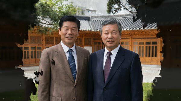 SK그룹 창립 73주년을 맞아 제작된 영상에서 인공지능(AI)으로 재현된 최종건 창업회장(왼쪽)과 최종현 선대회장(오른쪽) [사진: SK그룹]