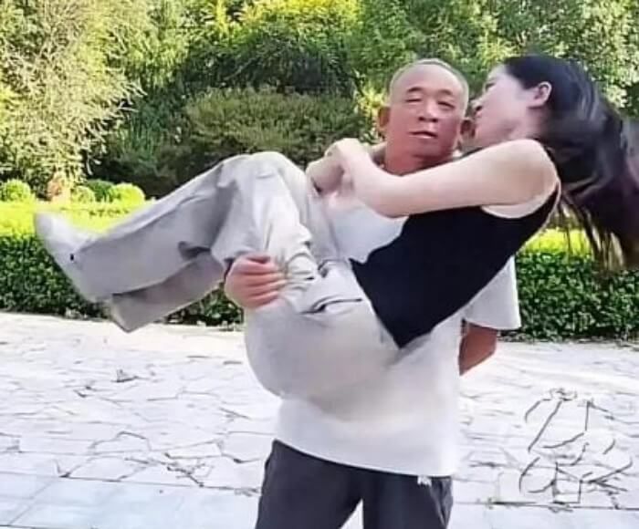 引用：sina