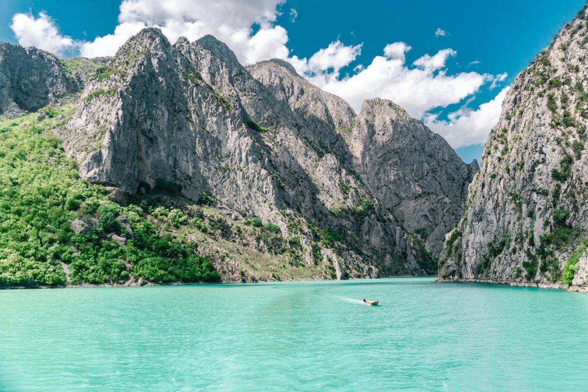 숨은 보석 알바니아 여행 / 사진=unsplash@Johnny Africa