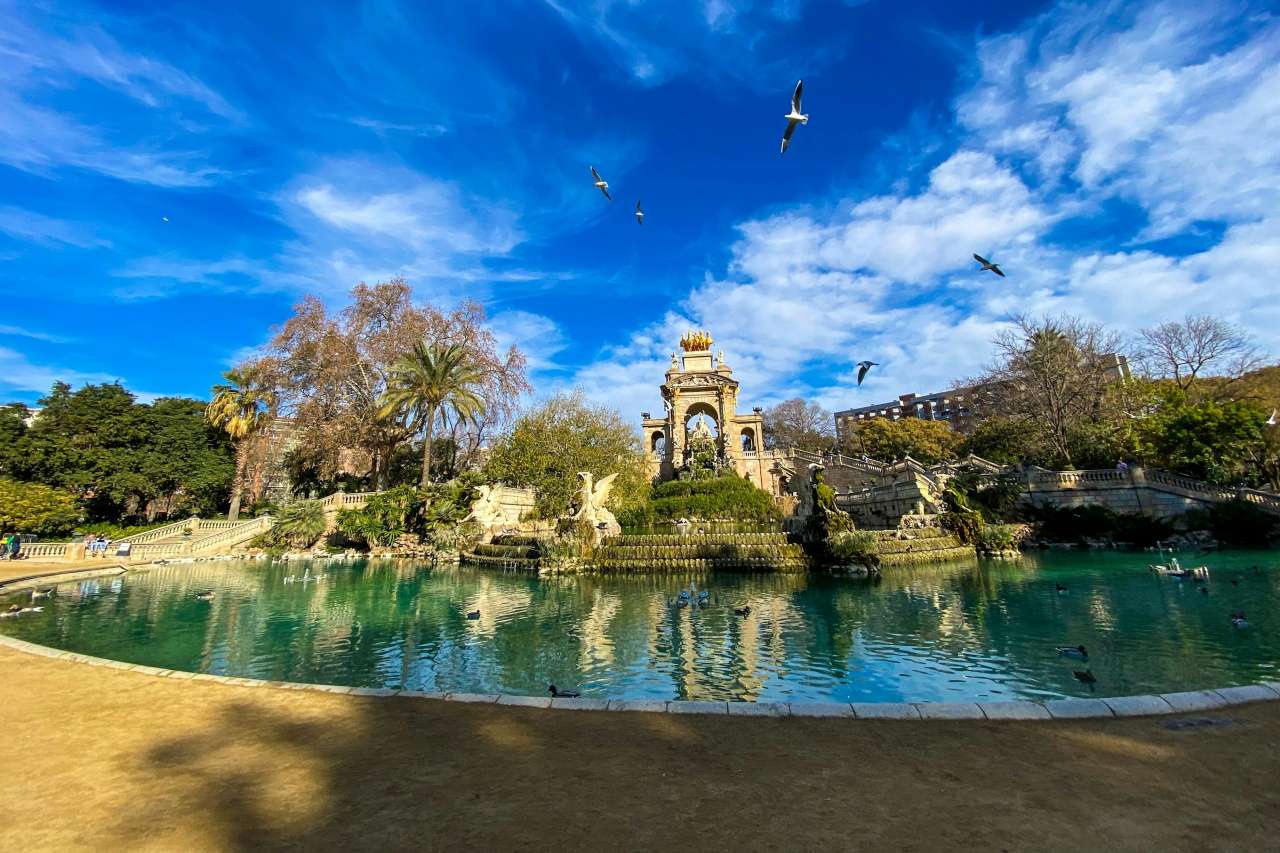 Ciutadella Park / Photo: unsplash@Roxana Agapie
