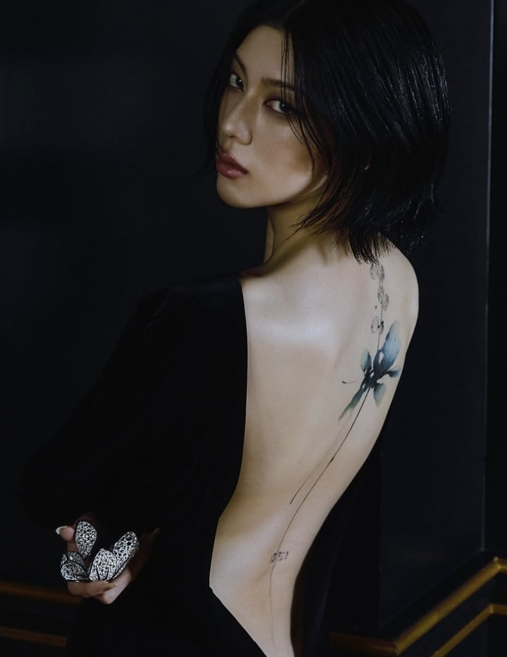 引用：三吉彩花のSNSアカウント