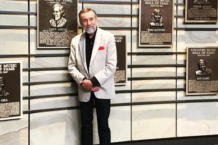 引用：レイ・スティーブンスのSNSアカウント