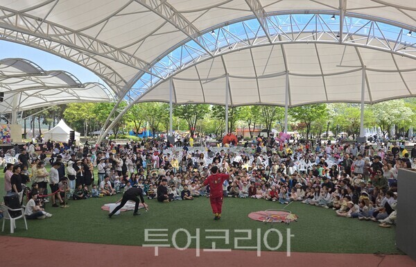 지난 2025년 곡성섬진강기차마을에서 열린 어린이날 특별 행사 모습. /사진-곡성군