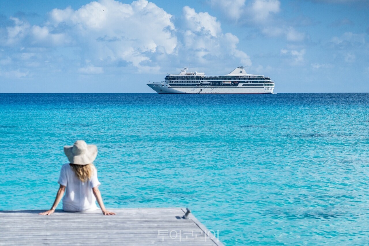 랑기로나(Rangiroa) Kia Ora Resort© Suzanne Stauffer/사진-PONANT-Tim Mckenna
