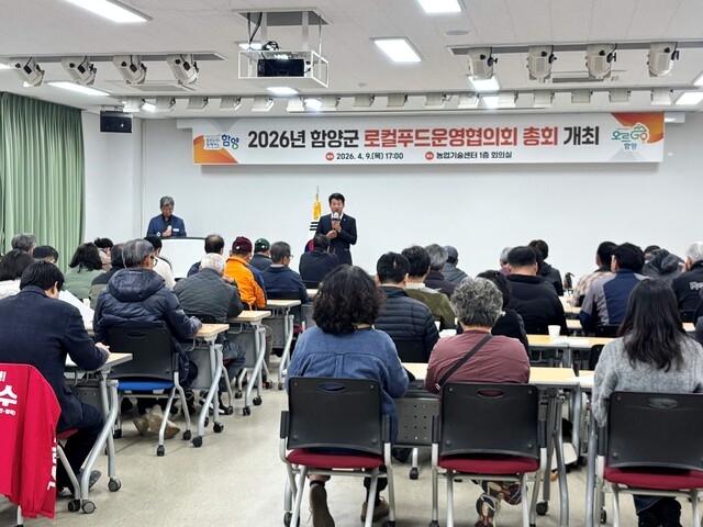 

<figure class=