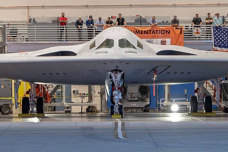 Byly zveřejněny nové fotografie letounu B-21 Raider | ARMYWEB.cz