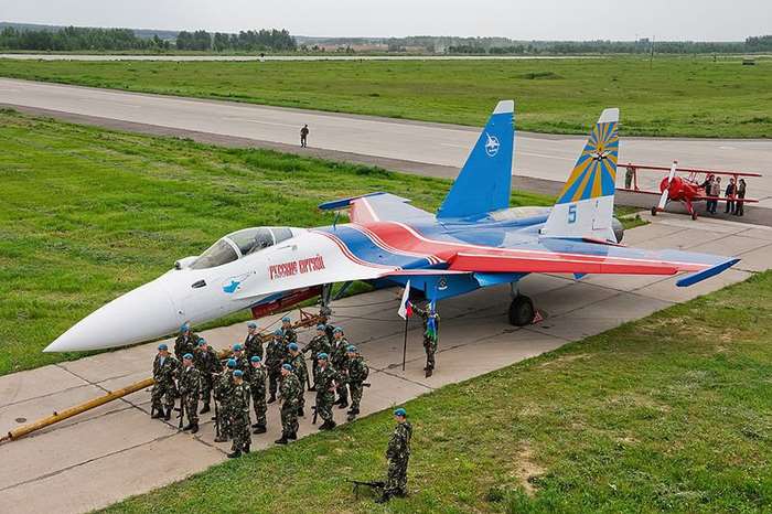 Su-35 전투기 - 유용원의군사세계 - 전문가광장 > 무기백과”><br />
</figure>
<h2 class=