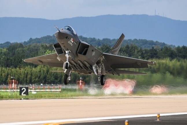 KF-21 '기술유출' 인도네시아에 개발비 1조원 깎아줄 듯