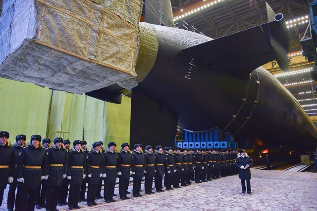 러 최신 핵잠수함, SLBM 시험 발사 성공 - 경향신문