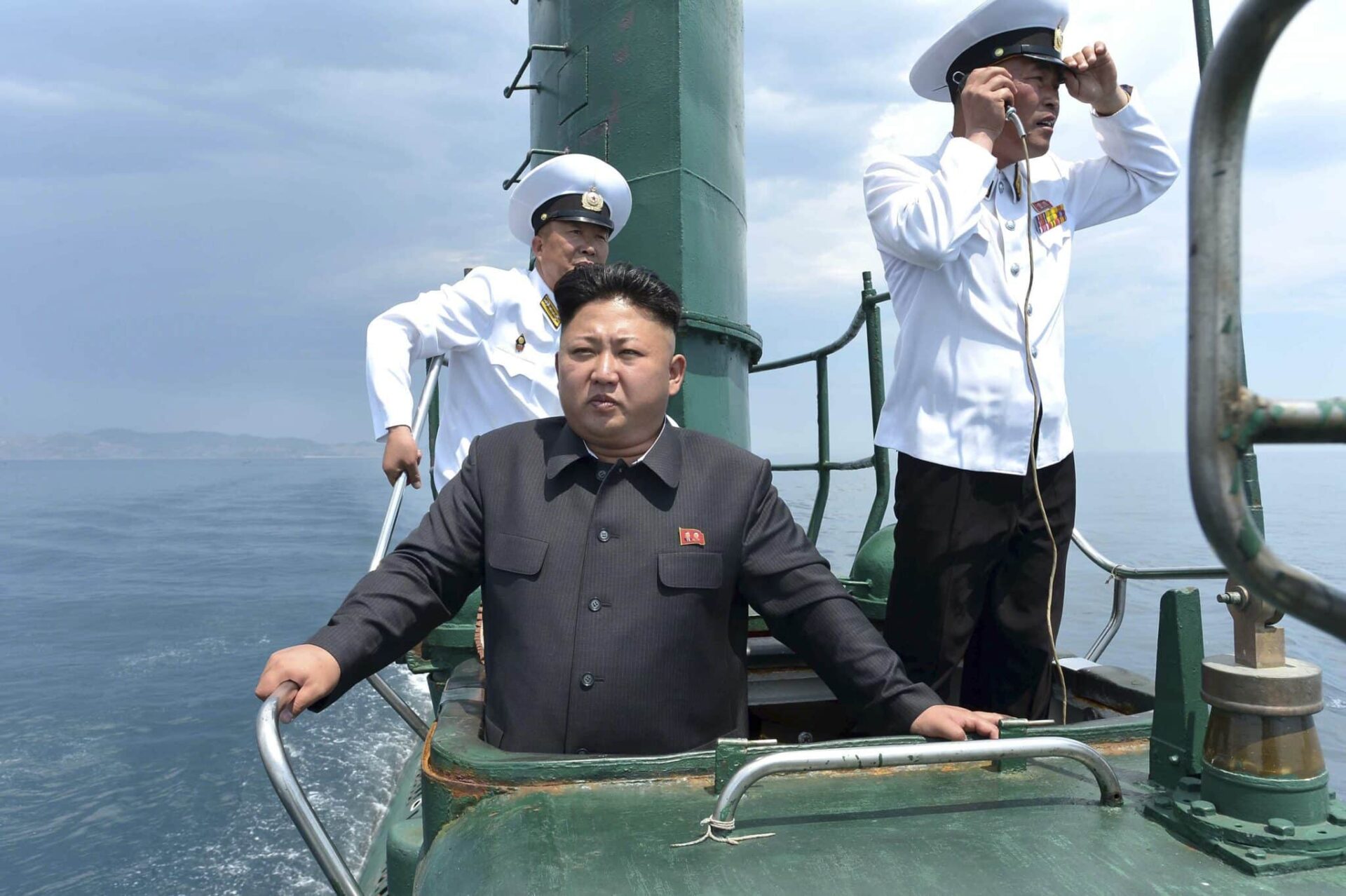 건설 중인 북한 핵미사일 잠수함이 한 대 이상 있을 수 있다