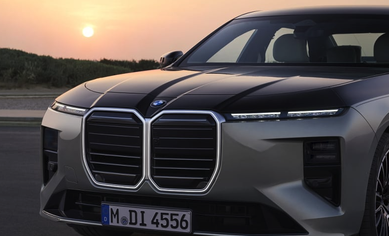 드디어 공개 BMW 7시리즈 부분 변경 모델 출시는 7월부터?