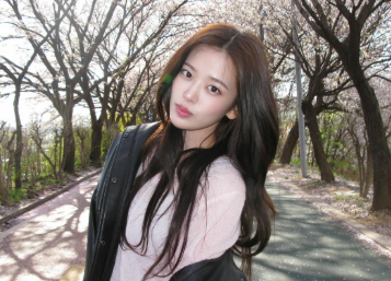 An Yu-jin SNS