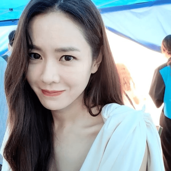 손예진 SNS