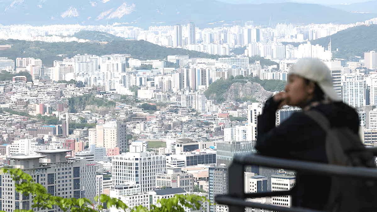 4대 공급 지표 '반등'했지만…악성 미분양 3만 가구 넘고 월세 비중 70% 육박 1 3월 전국 공동주택 분양 68.4%