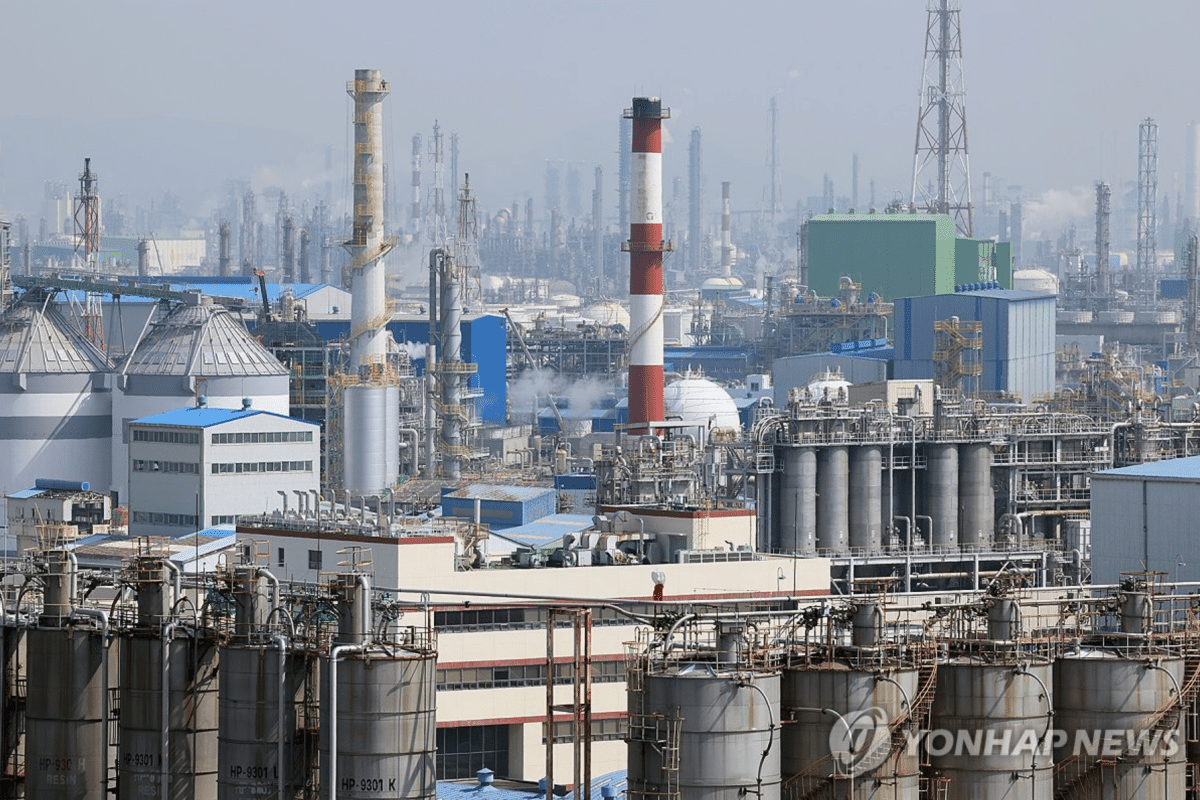 '매점매석 금지' 나프타, 정부 개입… '중동발 공급망 위기' 선제 차단 4 나프타 매점매석 금지