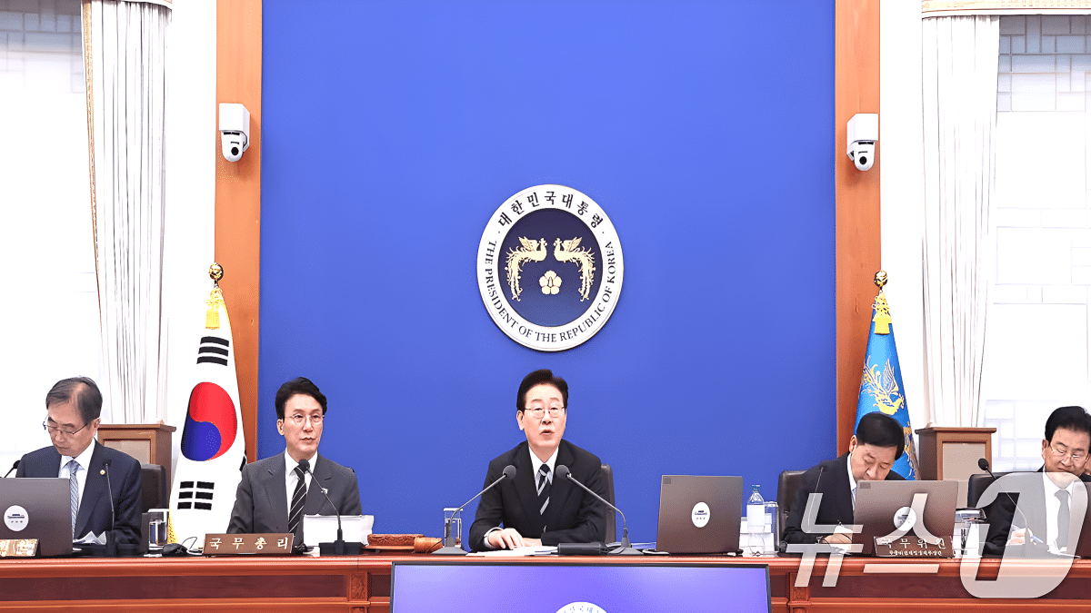 중동발 '나프타 대란' 한 달 만에 숨통…5월 공급 90% 회복 전망 2 정부, 나프타 수급 안정화 전망