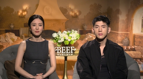 '성난 사람들' 시즌2에 출연한 장서연(좌)·매슈 김(우)[넷플릭스 제공. 화상인터뷰 갈무리. 재판매 및 DB 금지]
