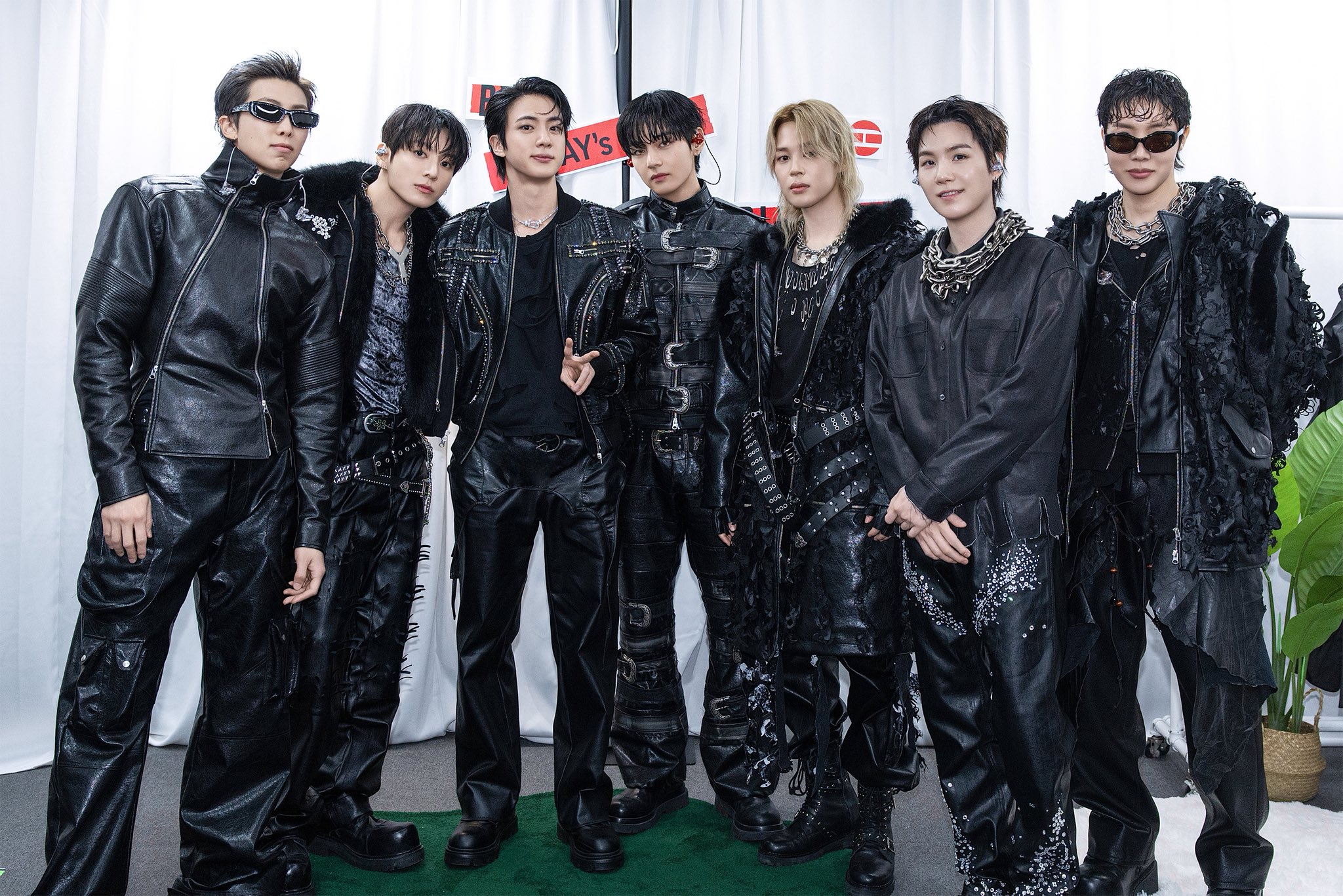 BTS 새 월드투어 '아리랑' 고양 공연
(서울=연합뉴스) 그룹 방탄소년단(BTS)이 9일 경기도 고양종합운동장 주경기장에서 새 월드투어 '아리랑'의 막을 올렸다. 사진은 이날 공연 BTS 멤버들 모습. 2026.4.10 [빅히트뮤직 제공]