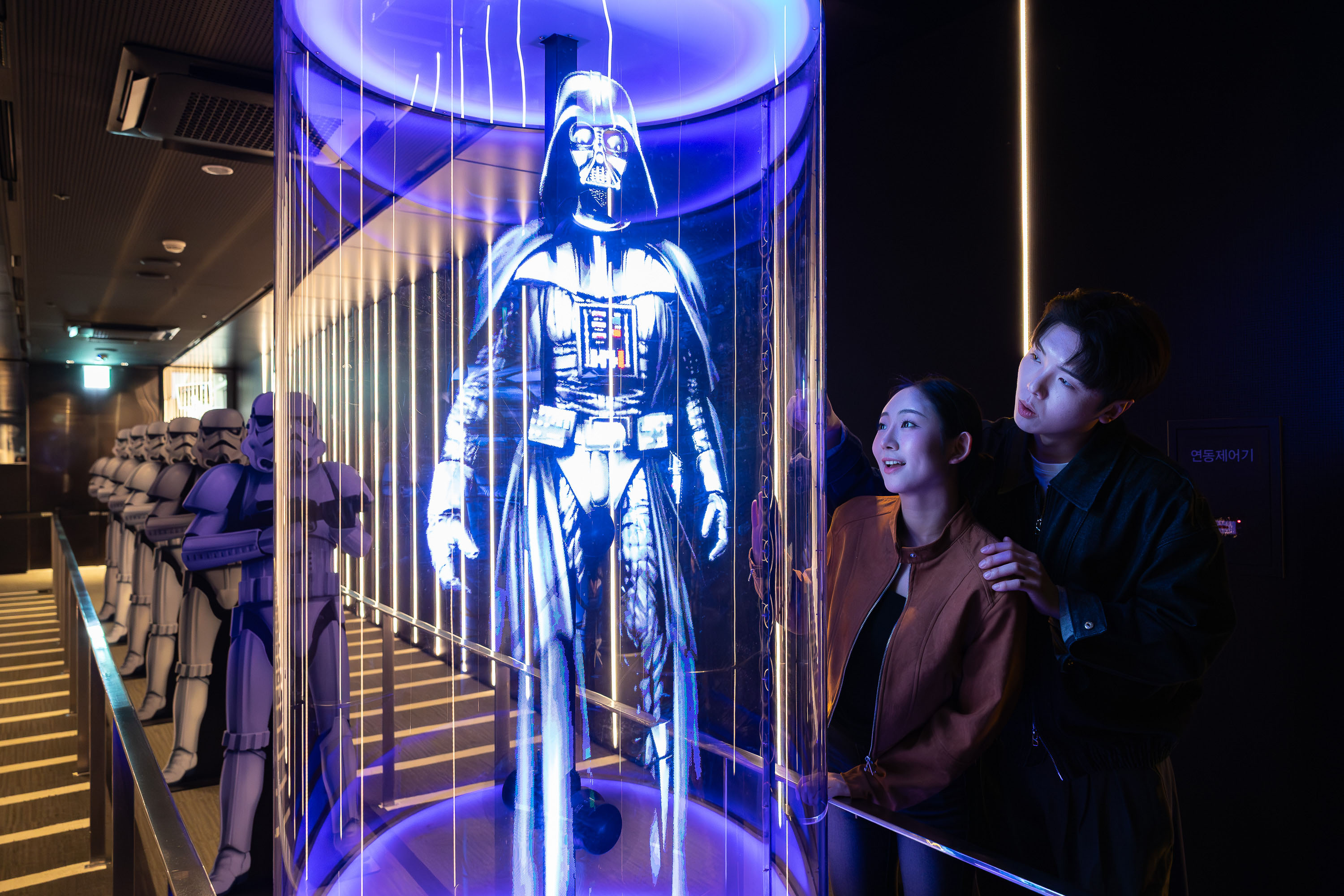 스타워즈 테마의 체험형 공간 'STAR WARS : ABOVE THE GALAXY' [롯데월드 제공. 재판매 및 DB 금지]