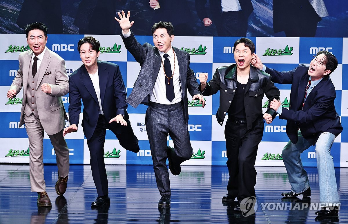 28일 오후 MBC 골든마우스홀에서 열린 MBC 새 예능프로그램 '최우수산' 제작발표회에서 포즈 
왼쪽부터 장동민, 허경환, 유세윤, 양세형, 붐
