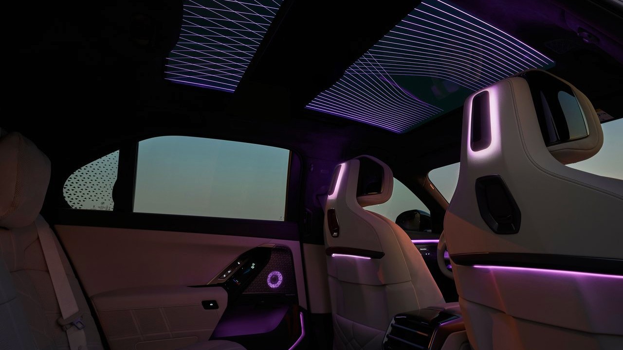2027 BMW 7시리즈 앰비언트 라이트/ 사진=BMW