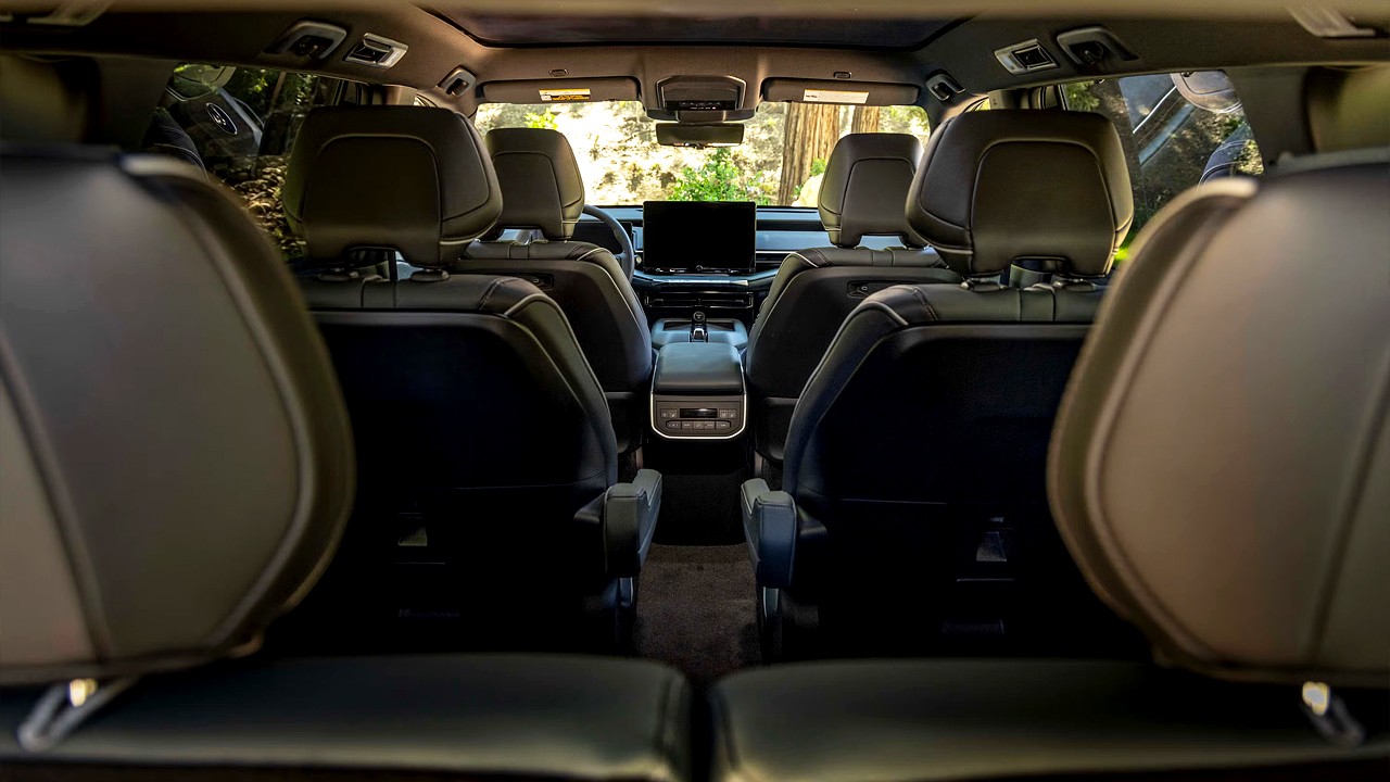 2027 스바루 겟어웨이 인테리어 / 사진=스바루