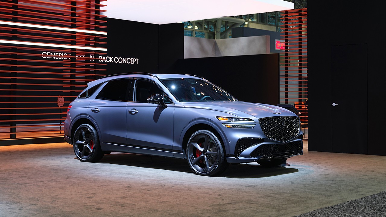 제네시스 GV70 그래파이트 에디션 전측면 쿼터 뷰 / 사진=제네시스