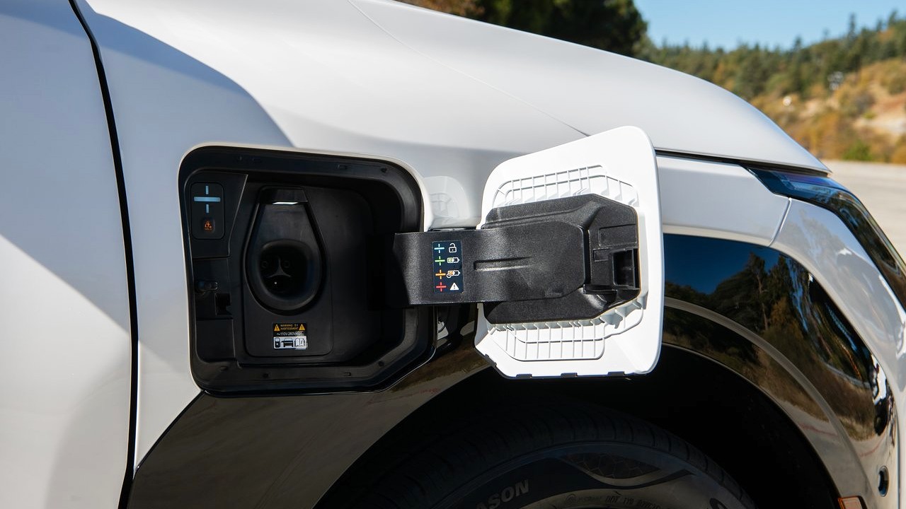 2027 기아 EV3 충전포트 / 사진=기아