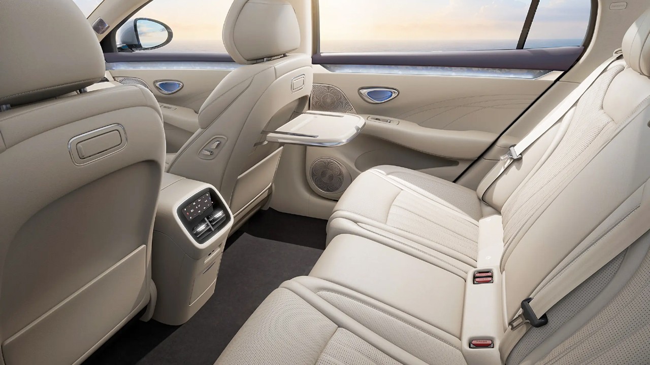 BYD 씰 08 DM-p 2열 실내 / 사진=car250