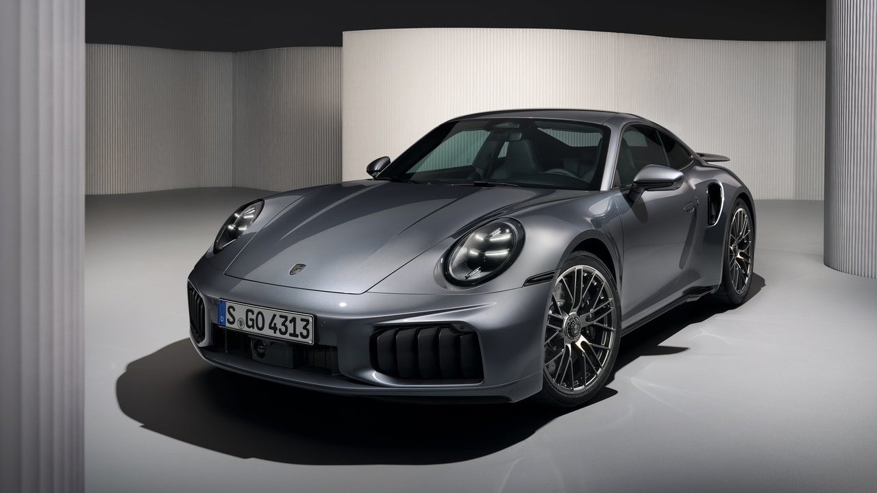포르쉐 911 Turbo S 전면부 / 사진=포르쉐