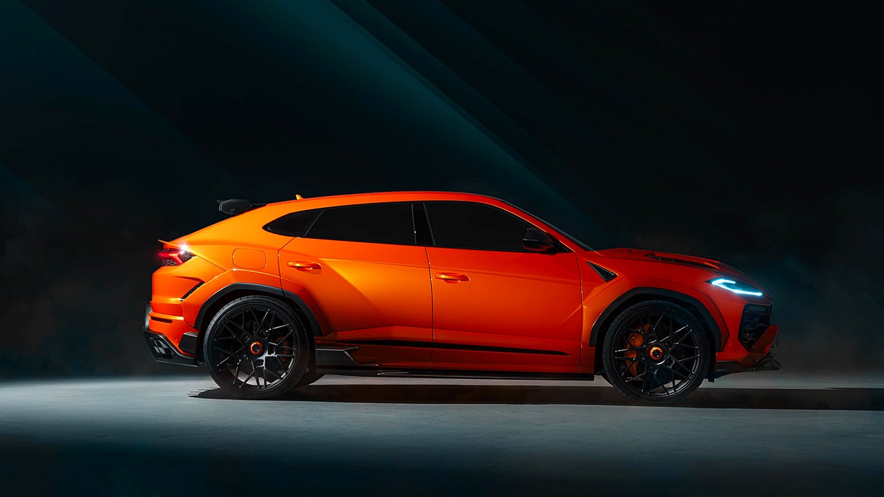 2026 어반 오토모티브 우루스 SE 와이드트랙 정측면 뷰 / 사진=어반 오토모티브