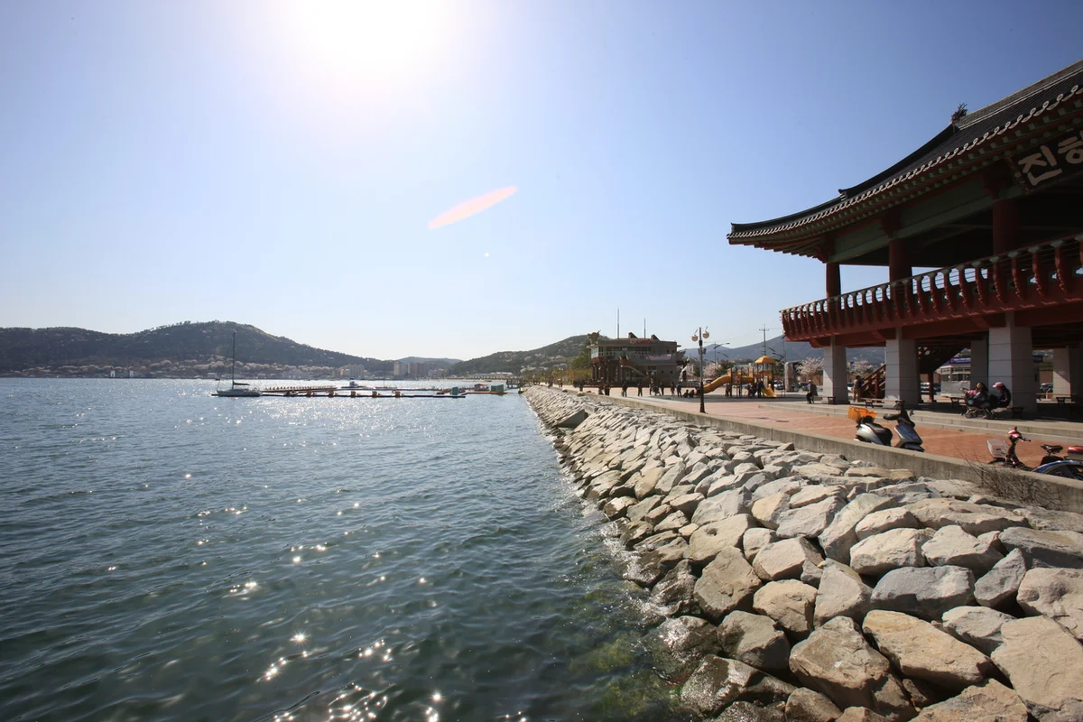 진해루 - 진해군항제 여행