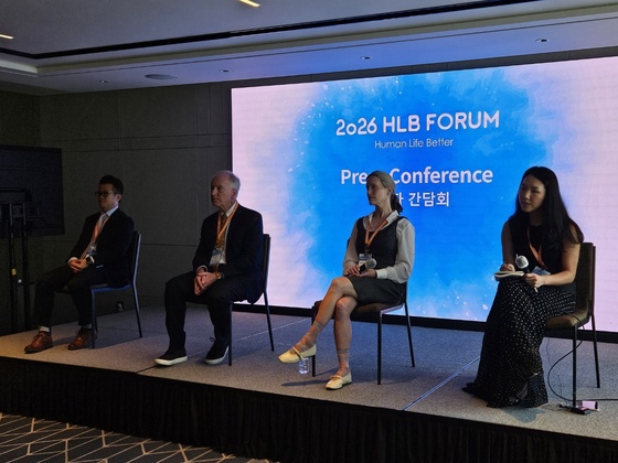 A press conference is currently underway at the 2026 HLB Forum, held at the Sofitel Ambassador Seoul on Tuesday. On the far right is Jin In-hye, Executive Director of Verismo Therapeutics / Provided by HLB