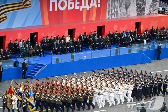 On May 10, Rodong Sinmun, the official newspaper of North Korea’s Workers’ Party, reported that a military parade was held on May 9 at Moscow’s Red Square to mark the 81st anniversary of the victory in the Great Patriotic War, adding that a combined contingent of the Korean People’s Army’s ground, naval, and air forces participated in the Victory Day parade in Moscow / Rodong Sinmun