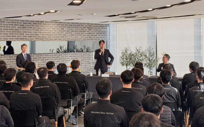 [사진 3] 한성자동차 김마르코 대표 CEO 로드쇼 현장