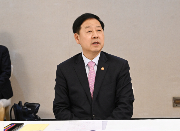 260512구윤철 부총리-외환시장 제도개선 관련 금융기관장 간담회-서울청사 (2)