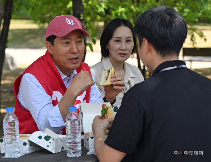오세훈, 서울시 창업지원시설 입주 청년 만남