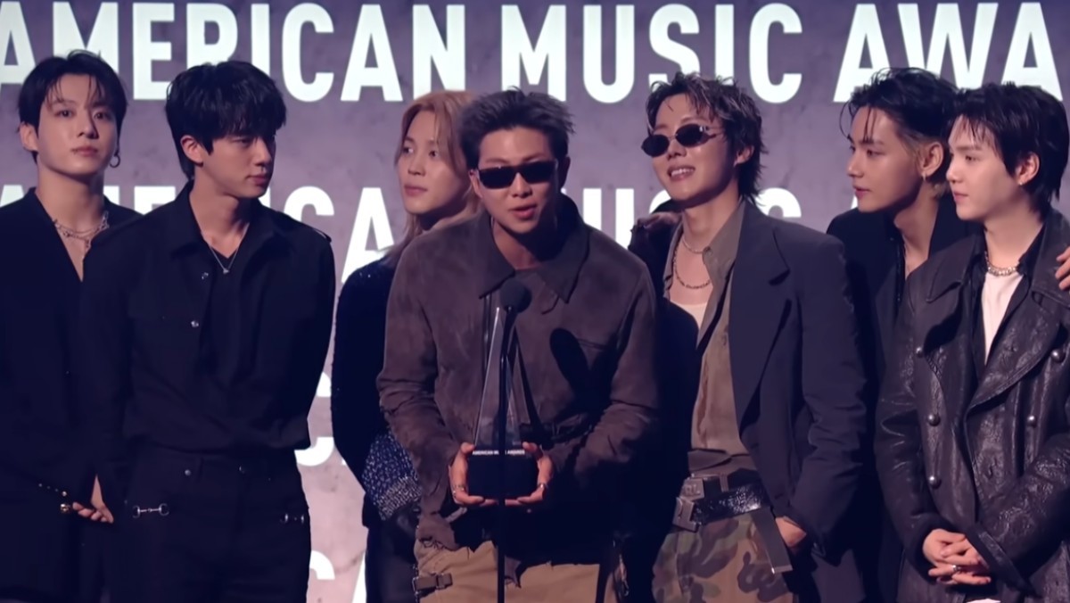 引用：YouTubeチャンネル「American Music Awards」