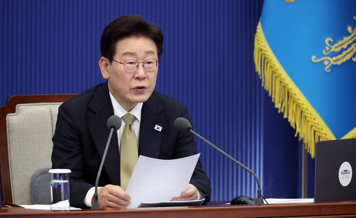 이재명 대통령이 14일 청와대에서 열린 수석보좌관회의에서 발언하고 있다. ⓒ뉴시스