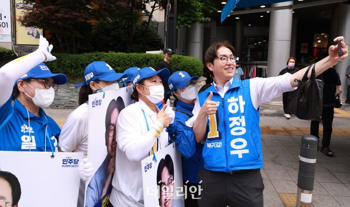 부산 북구갑 국회의원 보궐선거에 출마한 하정우 더불어민주당 후보. ⓒ데일리안 방규현 기자